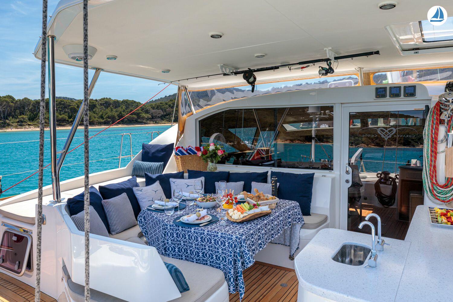 foto Discovery Yachts DIXON 50 7