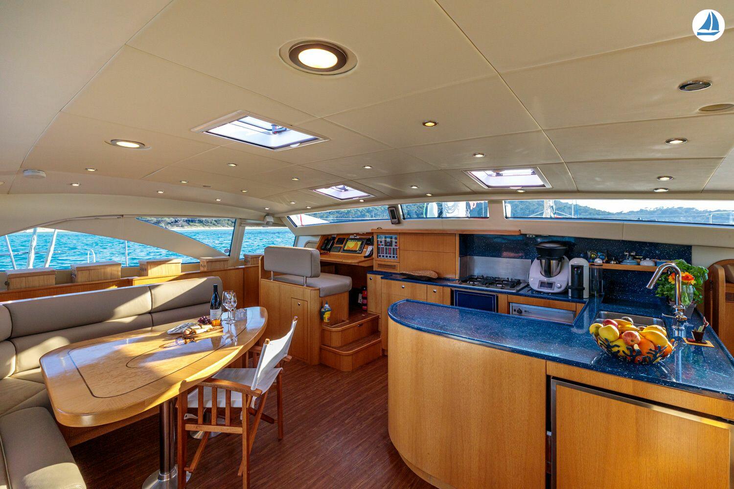foto Discovery Yachts DIXON 50 10
