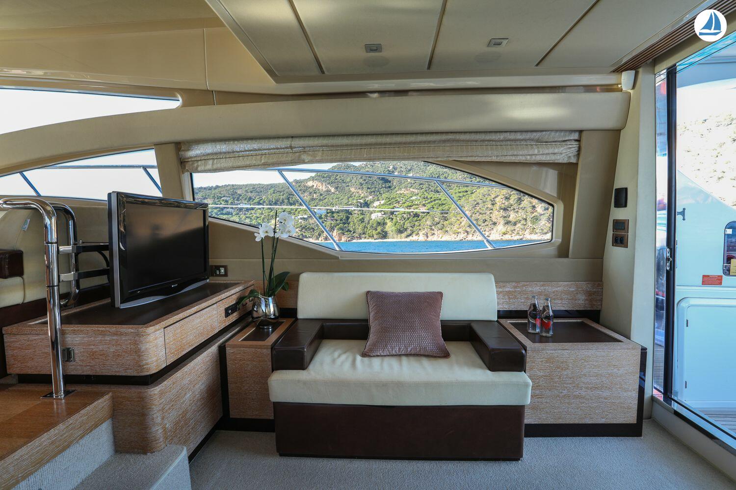 foto Azimut Fly Bridge 58 6
