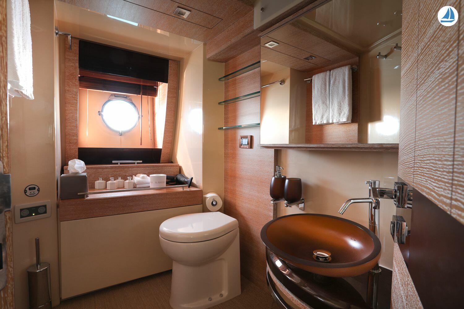 foto Azimut Fly Bridge 58 13