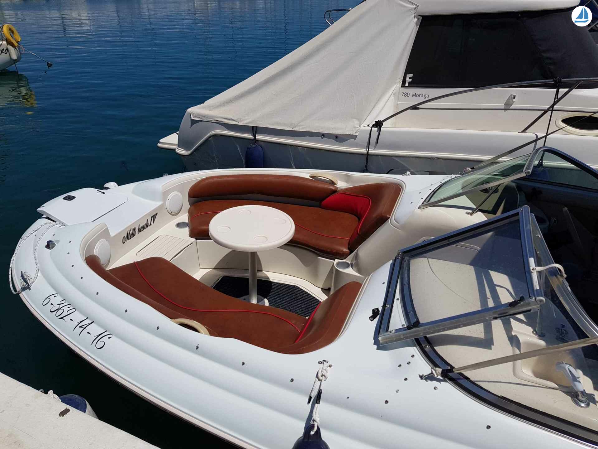 foto Bayliner Deck Boat 210 2