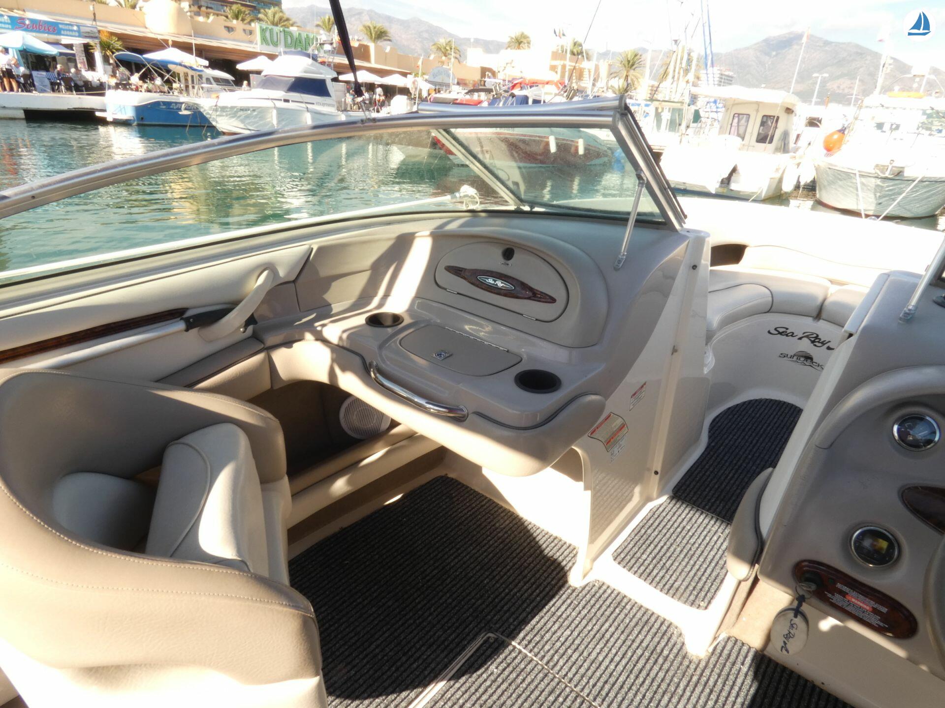 foto Sea Ray 220 select 8