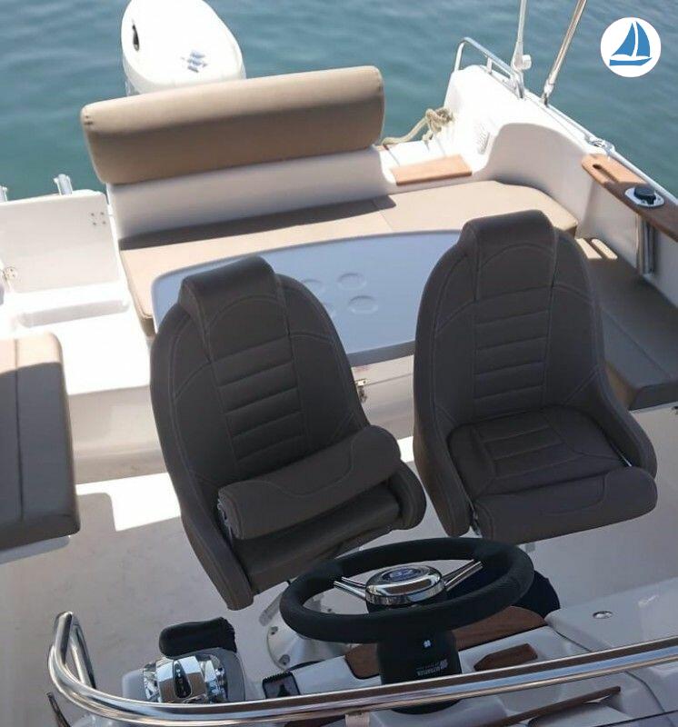 foto Jeanneau 672 2