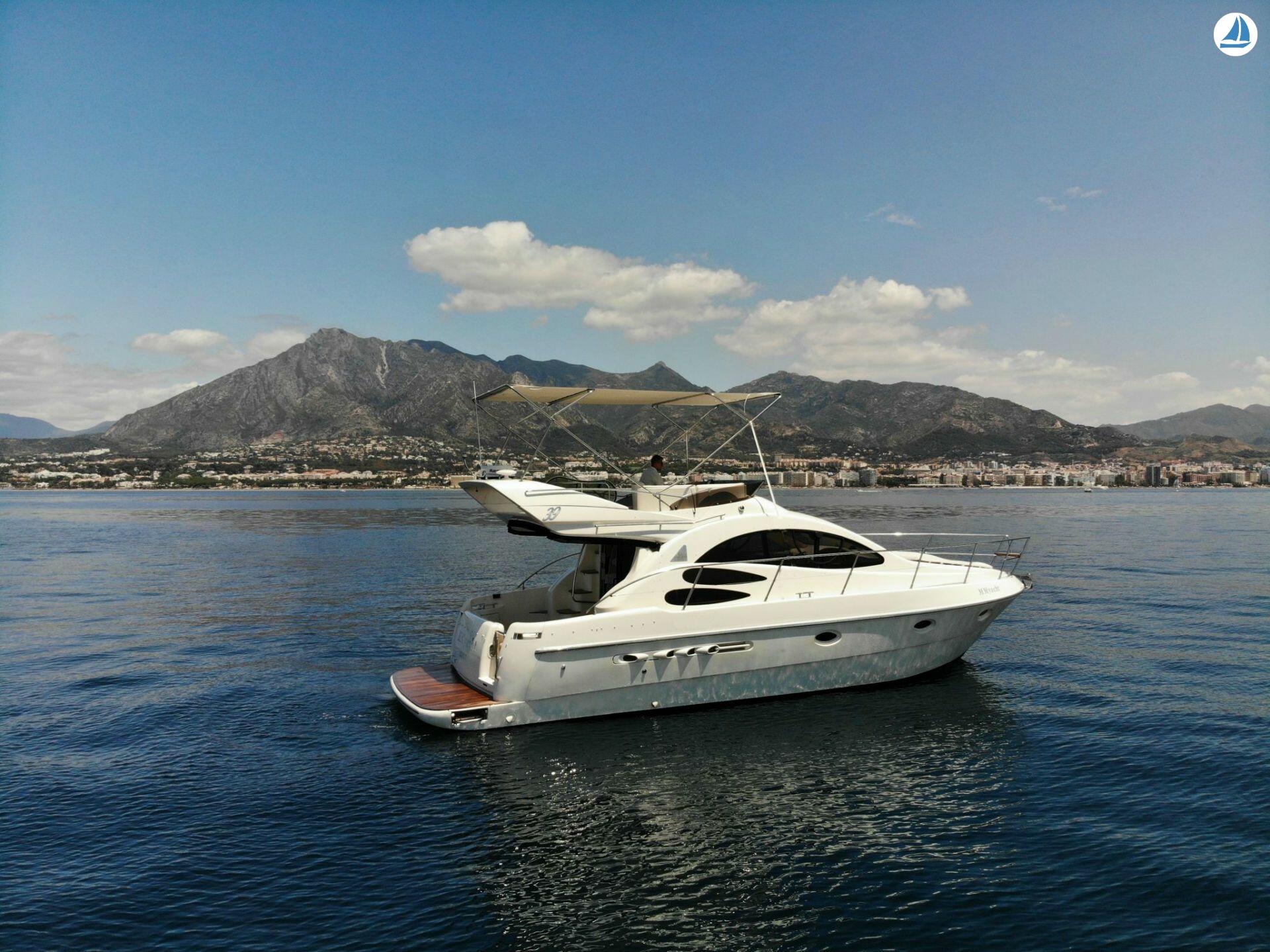 foto Azimut 39 FLY 5
