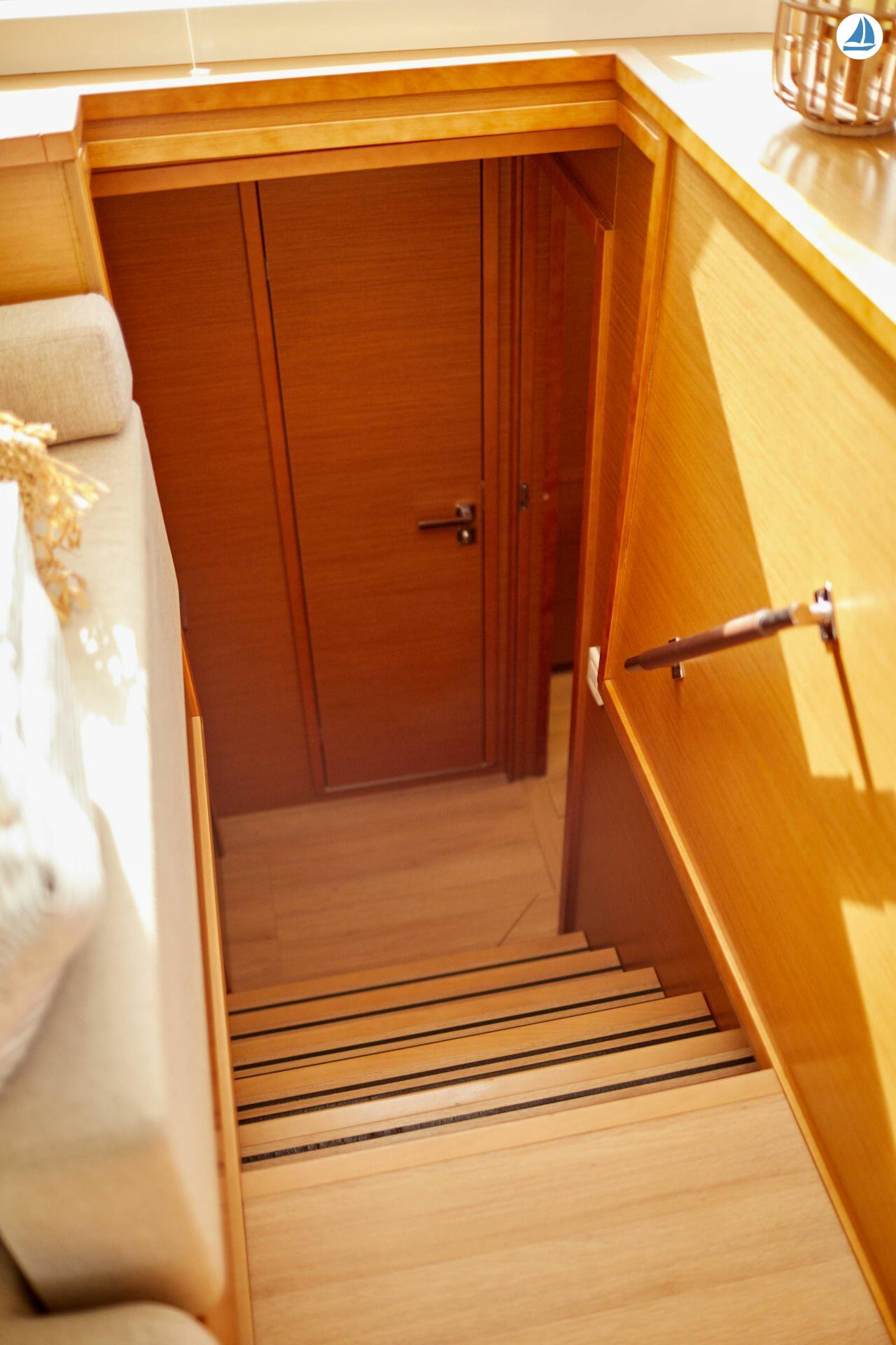 foto Lagoon Catamarans 560 19