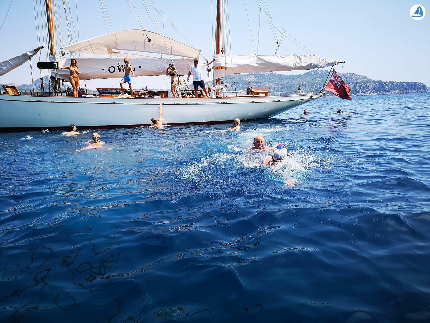 foto White Bros. Fred Shepherd Gaff Ketch 2