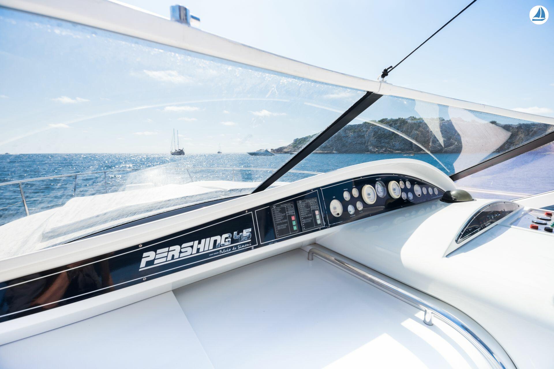foto Pershing 45 8