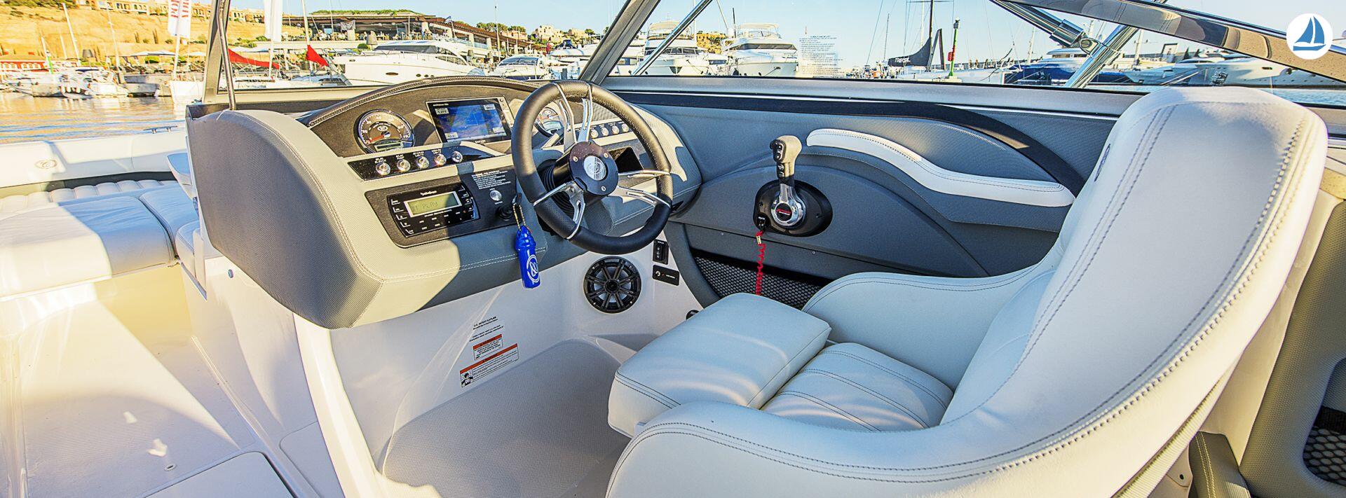 foto Cobalt R7 BOWRIDER 3