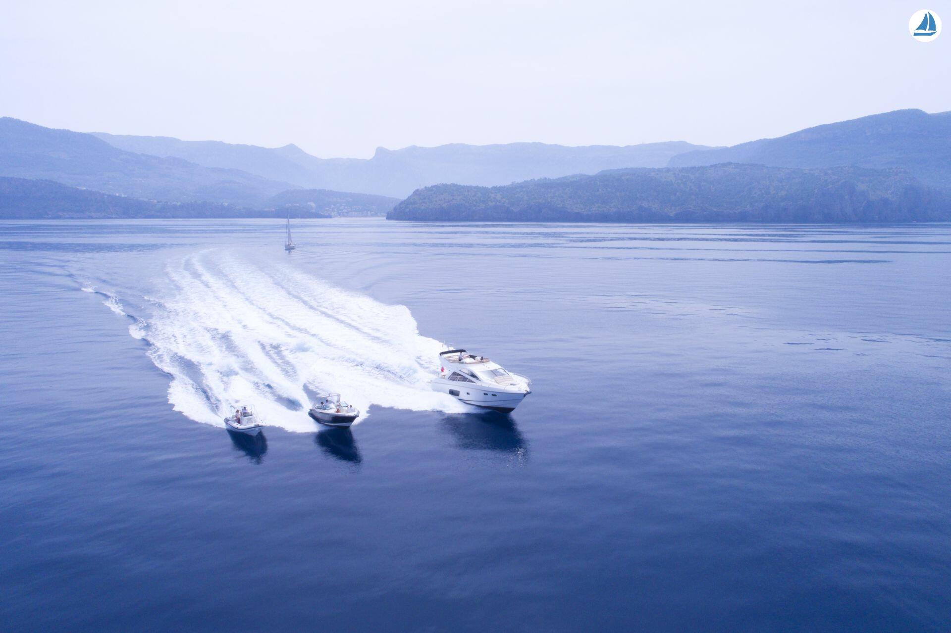 foto Ranieri Cayman 23 Sport Touring 3