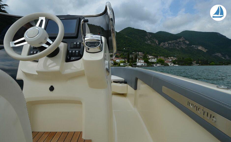 foto Invictus Yachts 270 fx 3