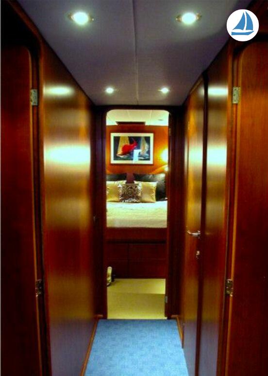 foto Alberto Vargas Gracia, Eva Morera y Jober Noubelt Trawler 12