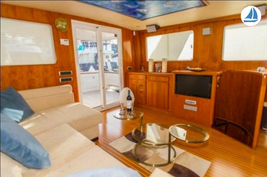 foto Alberto Vargas Gracia, Eva Morera y Jober Noubelt Trawler 21