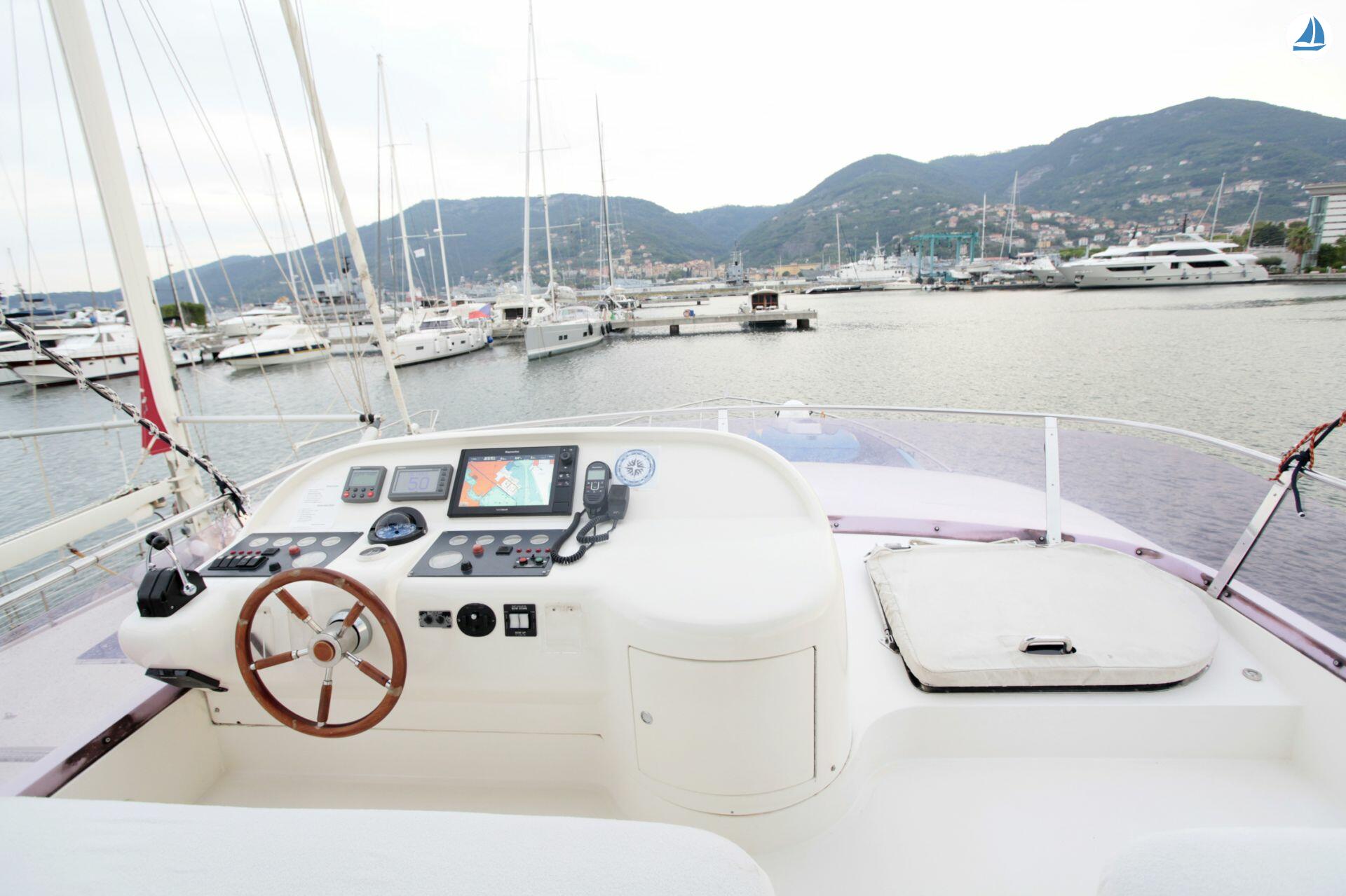 foto Uniesse 55 My 7