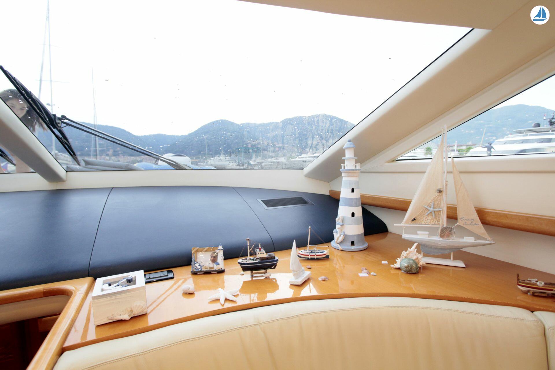 foto Uniesse 55 My 10