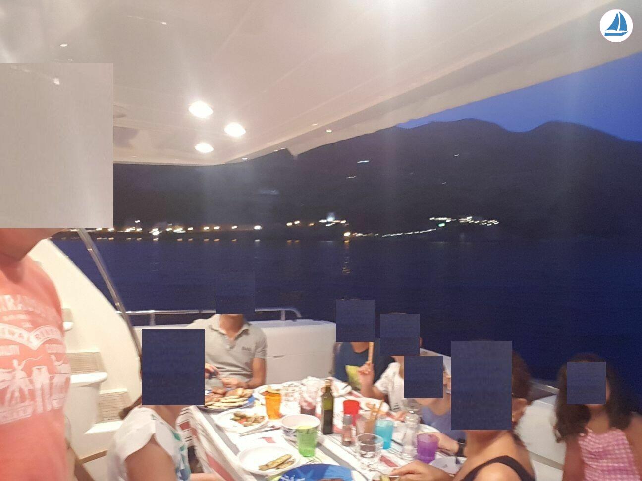 foto Uniesse 55 My 48