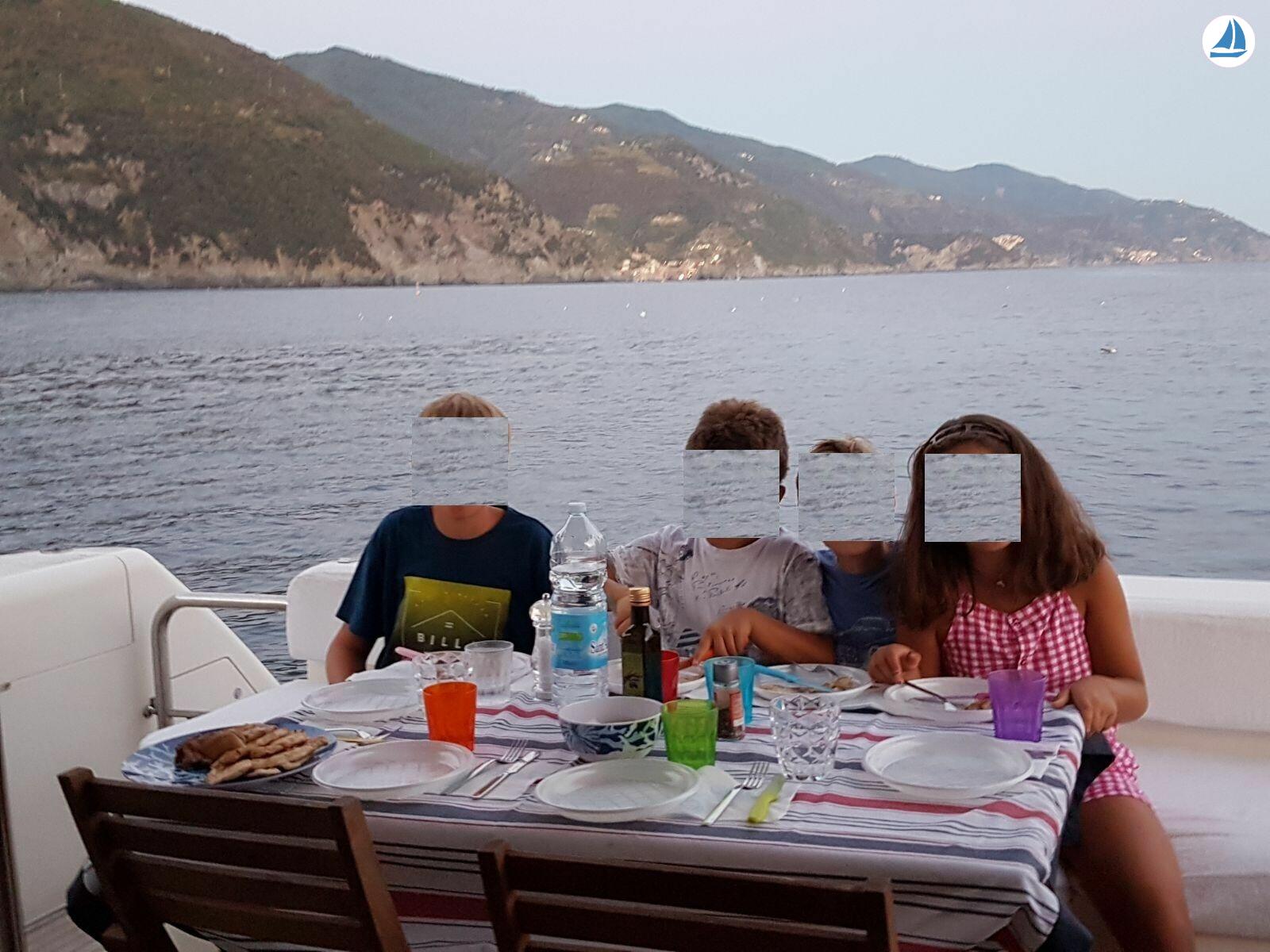 foto Uniesse 55 My 50