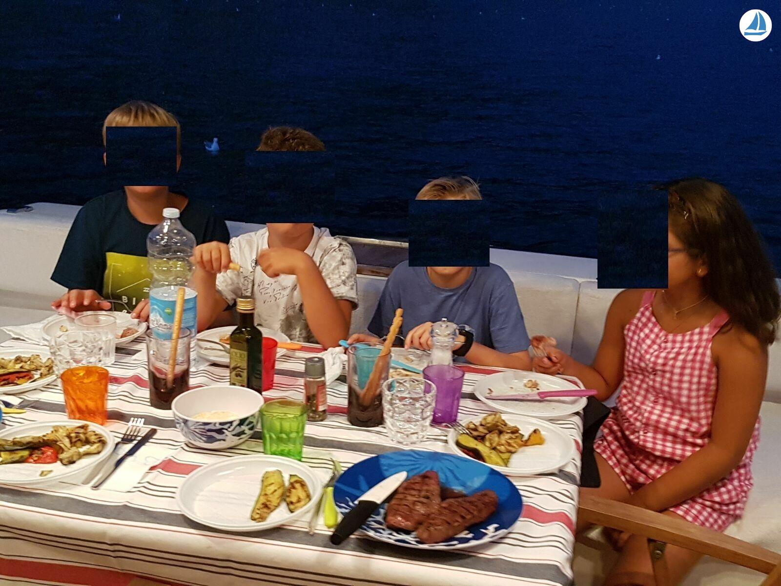 foto Uniesse 55 My 51