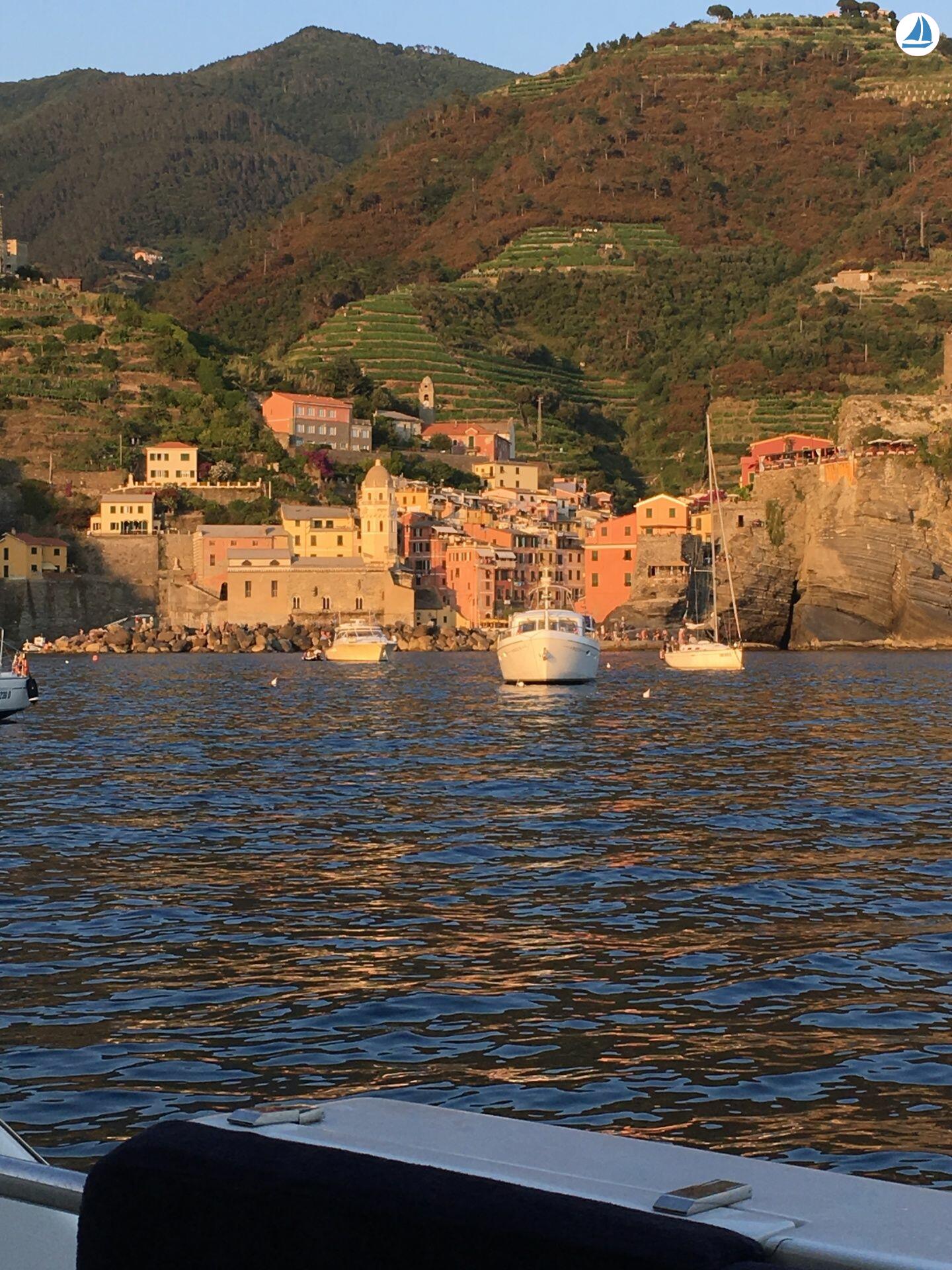 foto Uniesse 55 My 77