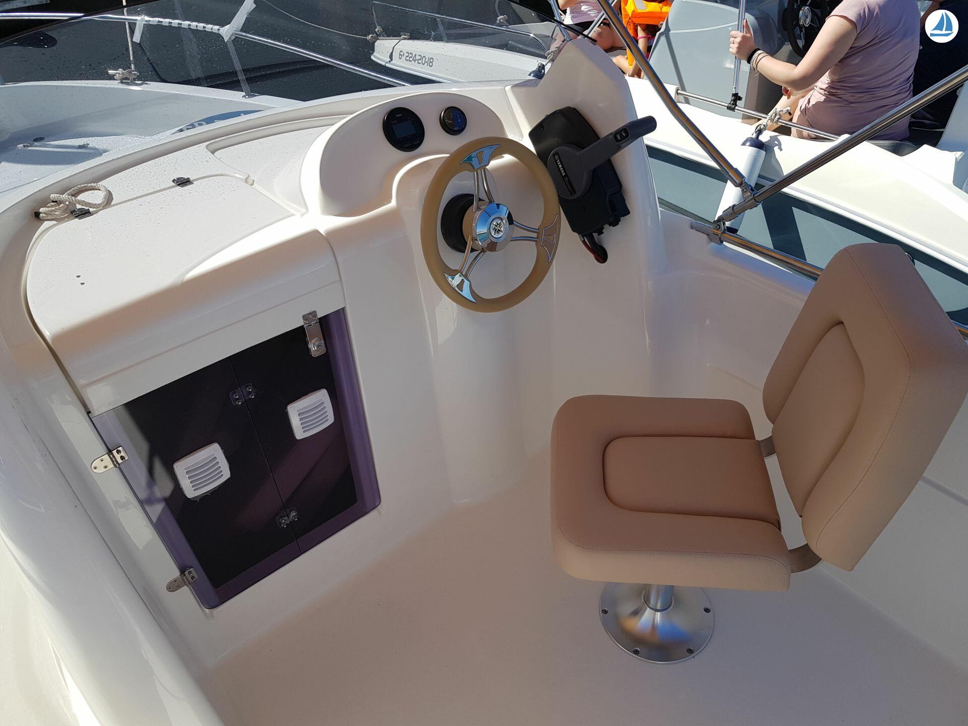 foto SESSA MARINE Remus 550 3